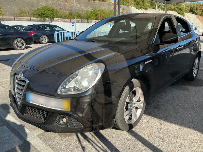Alfa Romeo Giulietta 1.6 JTDM — 1/8