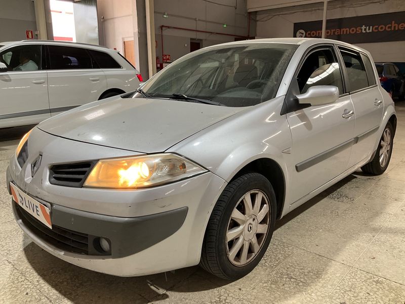 Renault Megane 1.5 dCi — 1/8