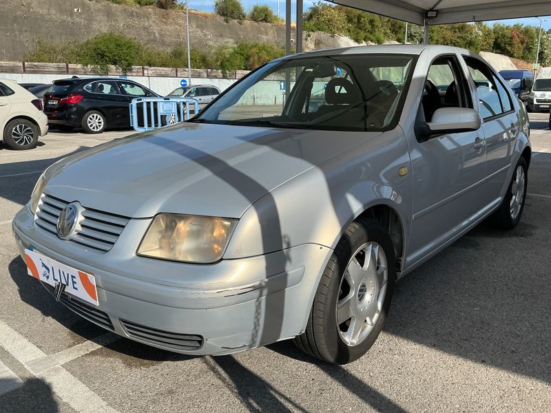 Volkswagen Bora 1.9 TDI — 1/8