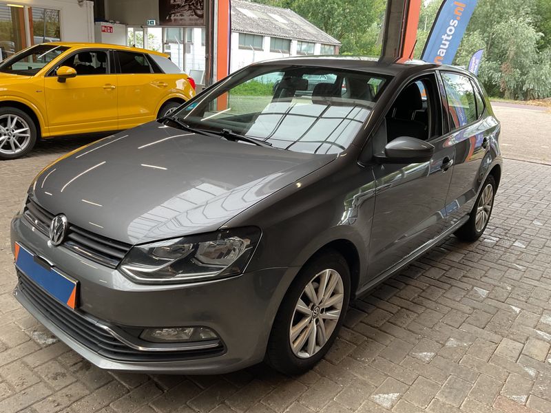Volkswagen Polo 1.2 TSI — фото 1