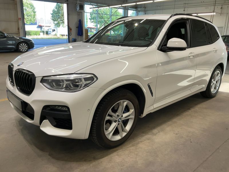 BMW X3 xDrive 30d Mild-Hybrid — 1/8