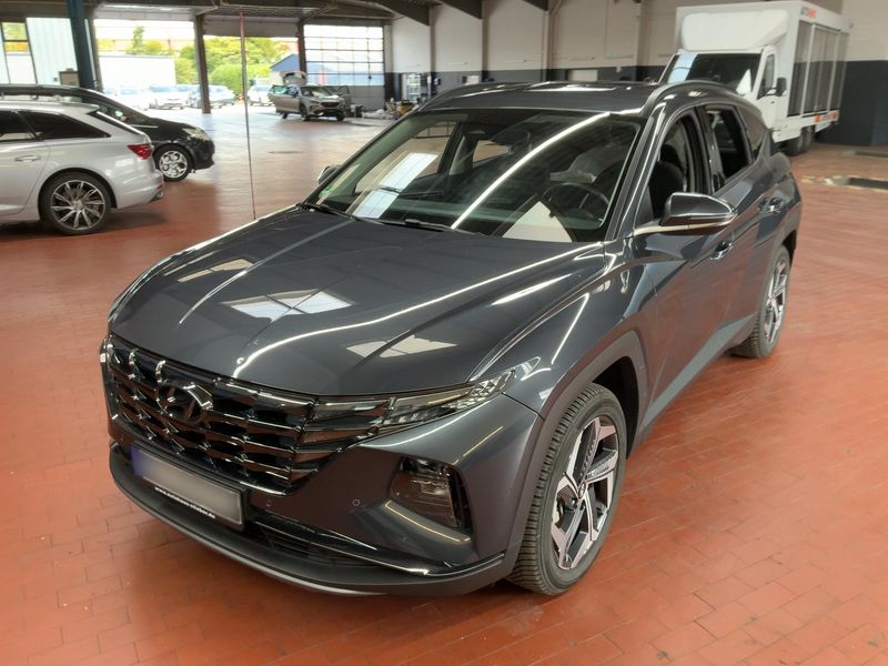 Hyundai Tucson 1.6 T-GDI Plug-in Hybrid — 1/8