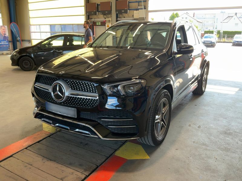 Mercedes-Benz GLE-Klasse GLE 350 d — 1/8