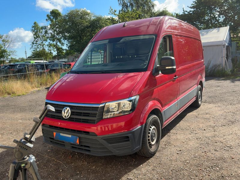 Volkswagen Crafter 2.0 TDI — 1/8