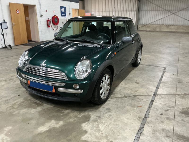 MINI MINI One — 1/8