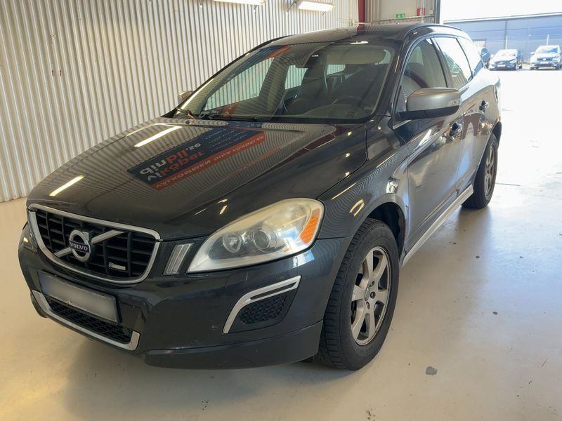 Volvo XC60 2.4 D5 — фото 1