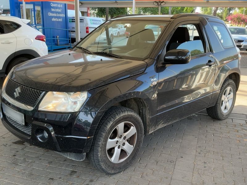 Suzuki Grand Vitara 1.9 DDiS — 1/8