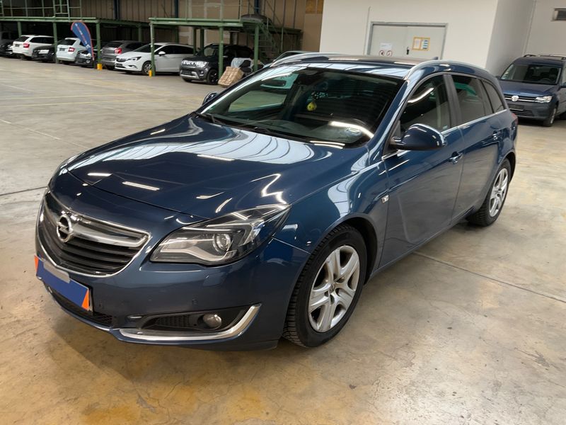 Opel Insignia Sports Tourer 1.6 CDTI DPF — 1/8