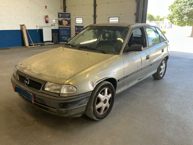Opel Astra 1.7 Turbodiesel — 1/8