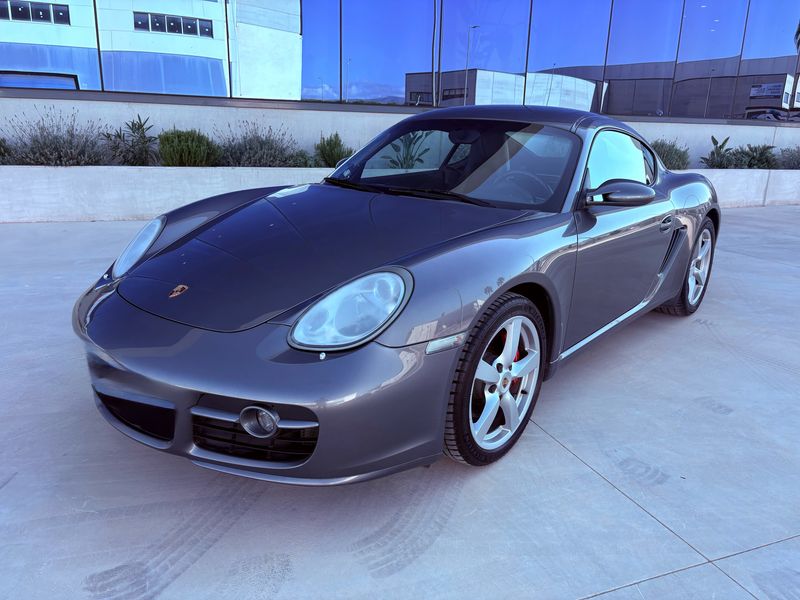 Porsche Cayman S — 1/8