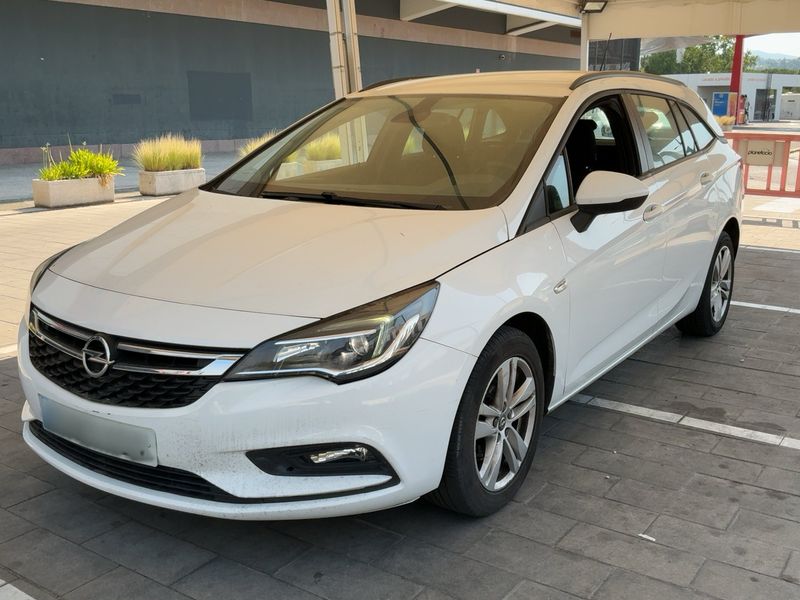 Opel Astra 1.6 CDTI — 1/8