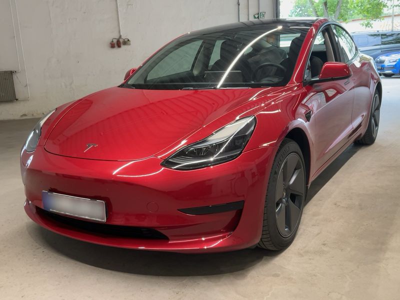 Tesla Model 3 Standard Range — фото 1