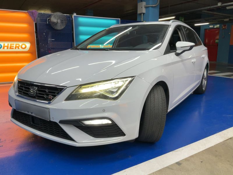 Seat Leon 2.0 TSI — 1/8