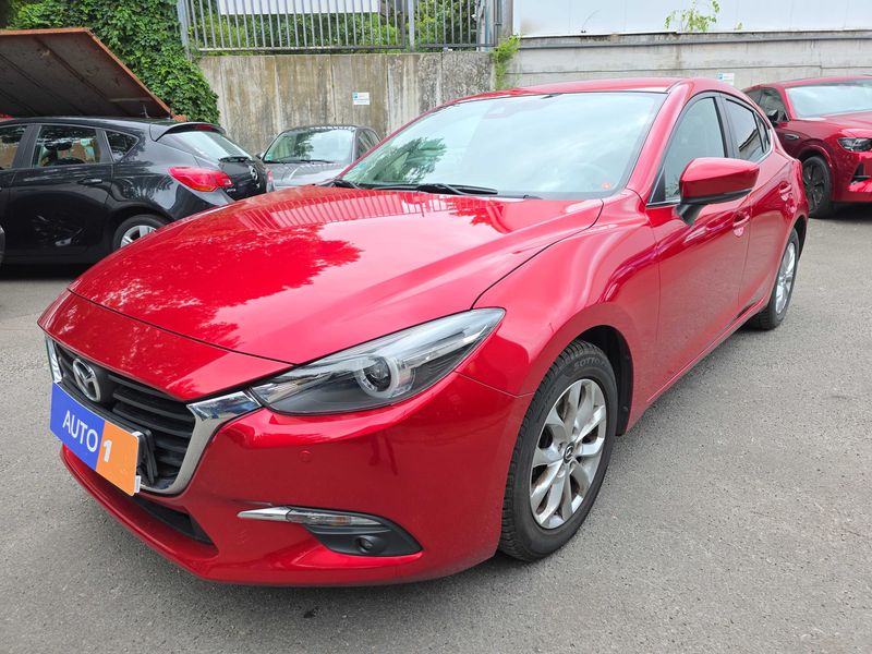 Mazda 3 2.0 — 1/8