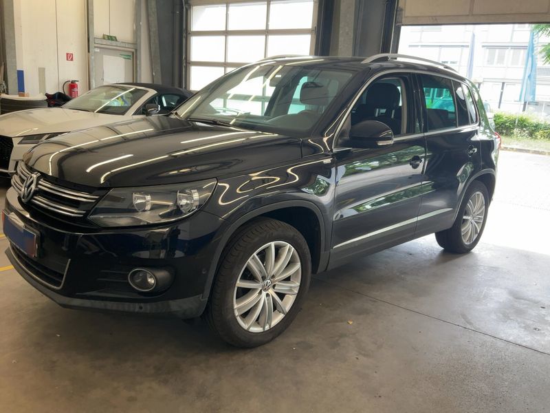 Volkswagen Tiguan 2.0 TDI — 1/8