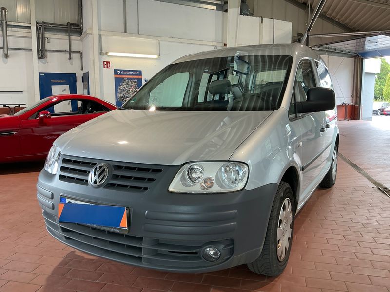 Volkswagen Caddy 1.9 TDI — фото 1
