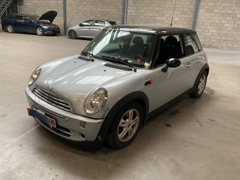 MINI MINI Cooper — 1/8