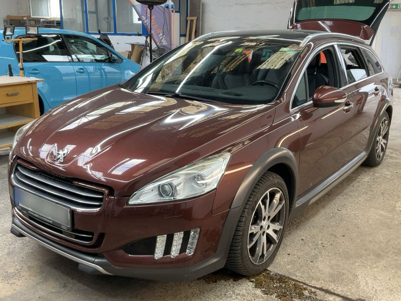 Peugeot 508 2.0 HDi Hybrid4 — 1/8