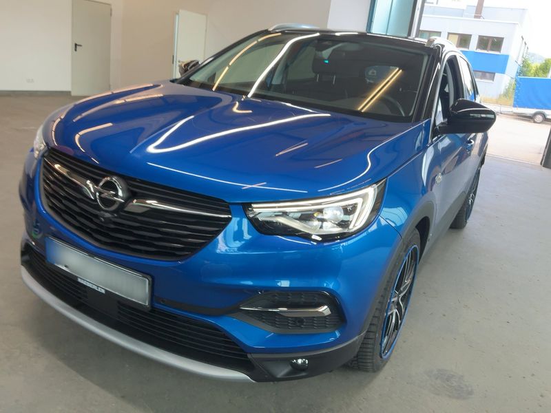 Opel Grandland X 1.6 Plug-in Hybrid — 1/8