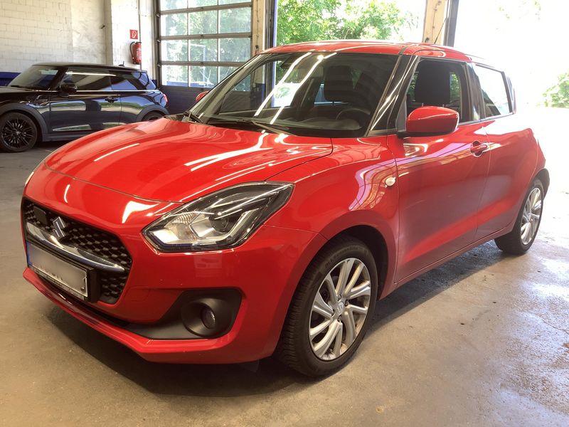 Suzuki Swift 1.2 DualJet Mild-Hybrid — 1/8