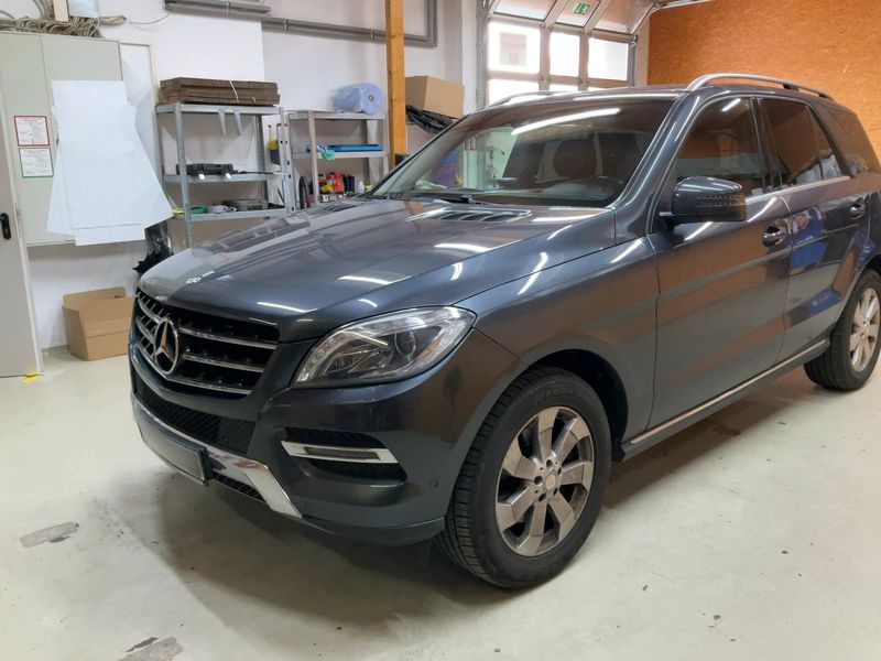 Mercedes-Benz M-Klasse ML 350 CDI — 1/8