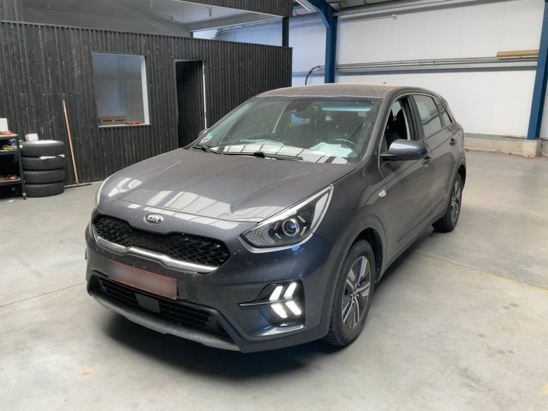Kia Niro 1.6 Hybrid — фото 1