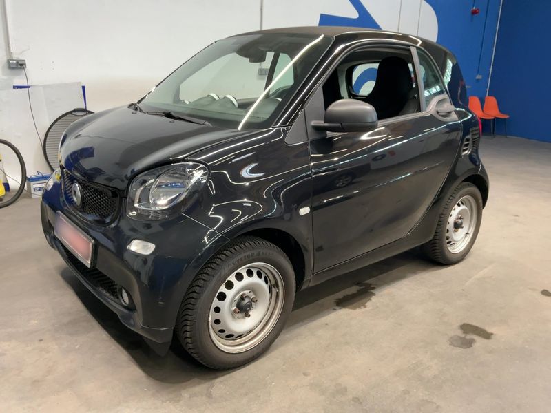 Smart fortwo 1.0 — 1/8