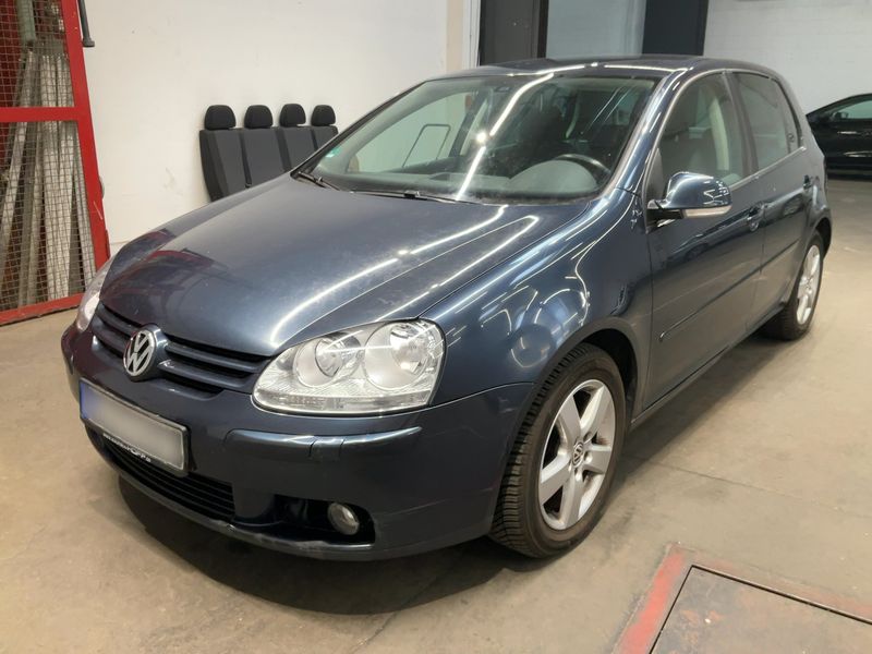 Volkswagen Golf V 1.4 — 1/8