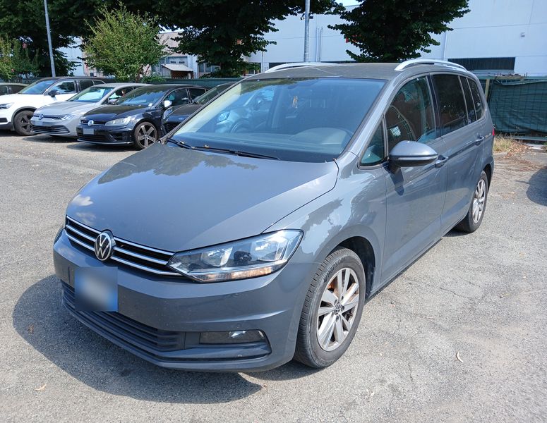 Volkswagen Touran 2.0 TDI — 1/8