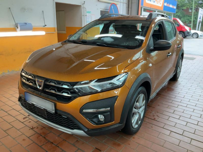 Dacia Sandero 1.0 TCe LPG — 1/8