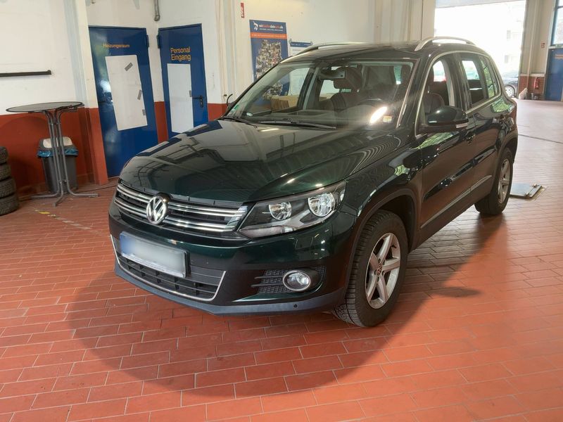 Volkswagen Tiguan 2.0 TDI — 1/8