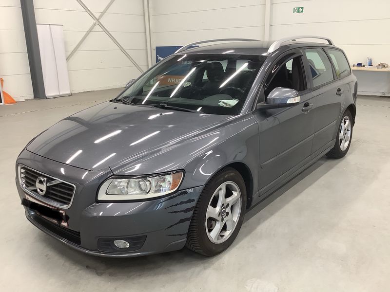 Volvo V50 1.6 D2 — 1/8