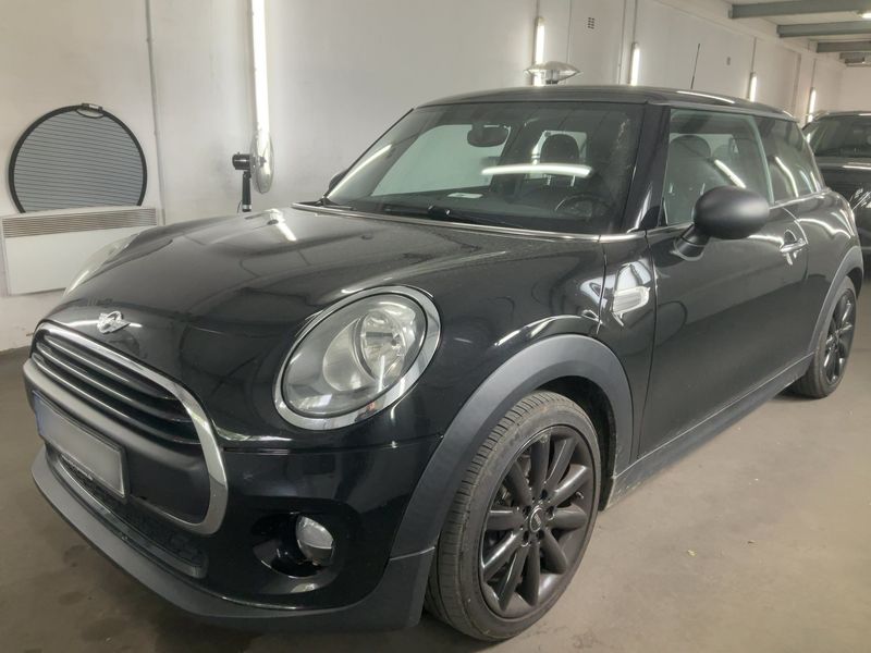 MINI MINI One — 1/8