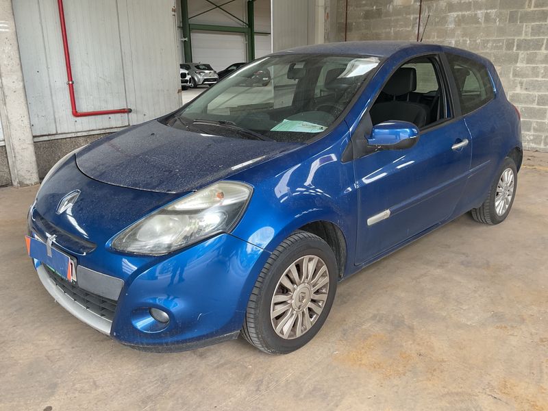 Renault Clio 1.2 — фото 1