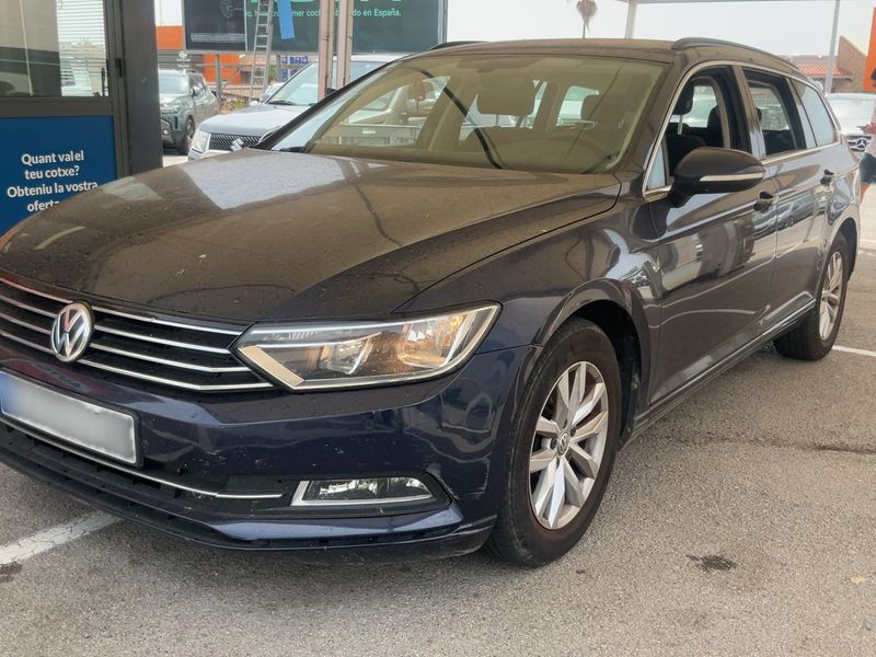 Volkswagen Passat 1.6 TDI — 1/8