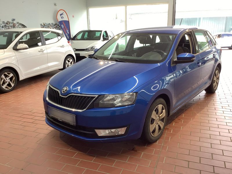 Skoda Rapid Spaceback 1.6 TDI — фото 1
