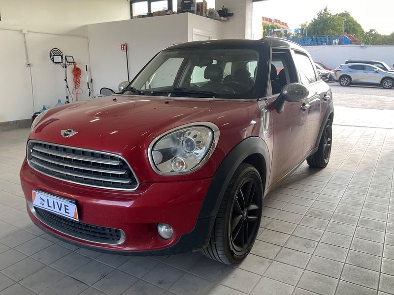 MINI Countryman Cooper D — 1/8