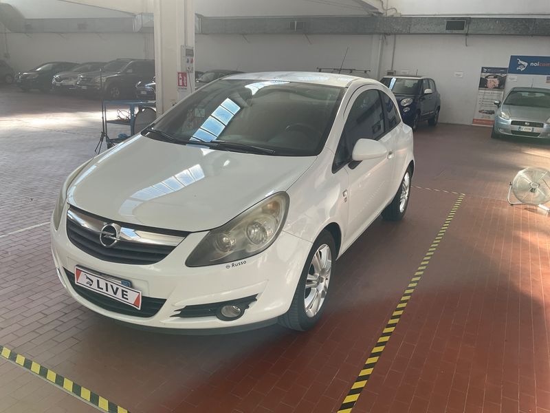 Opel Corsa 1.3 CDTI — 1/8