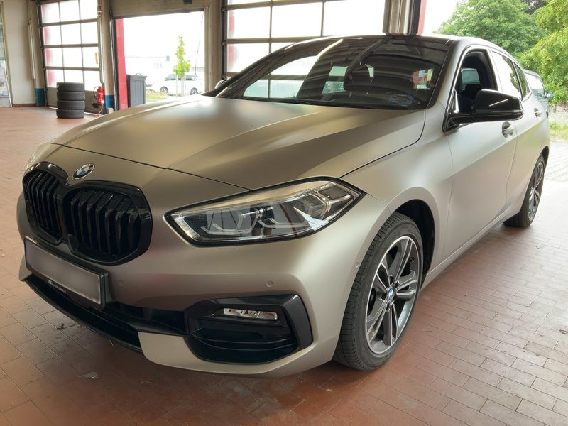BMW 1er 118d — 1/8