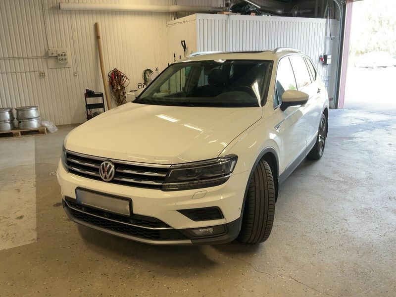 Volkswagen Tiguan Allspace 2.0 TDI — фото 1
