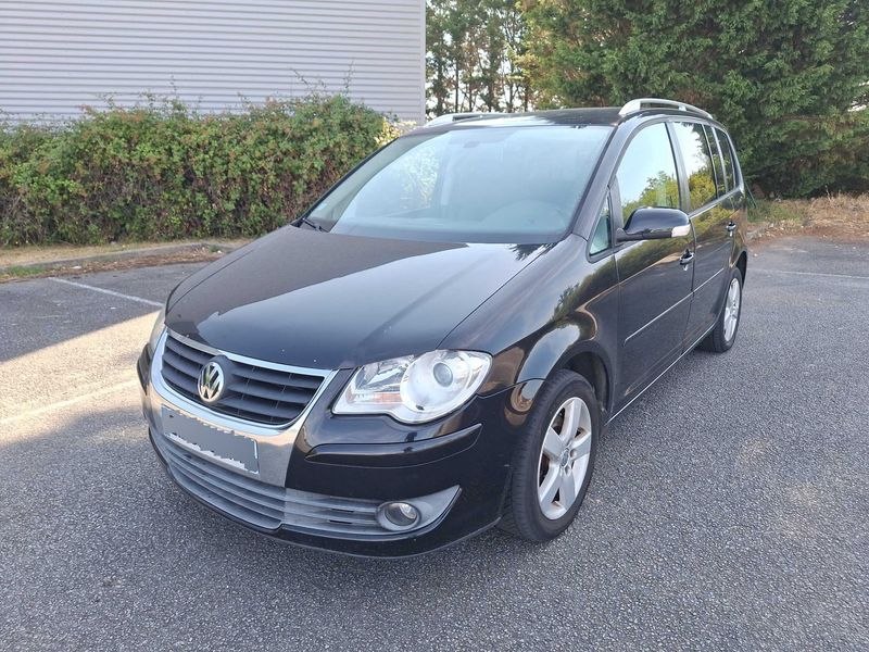 Volkswagen Touran 1.9 TDI — 1/8