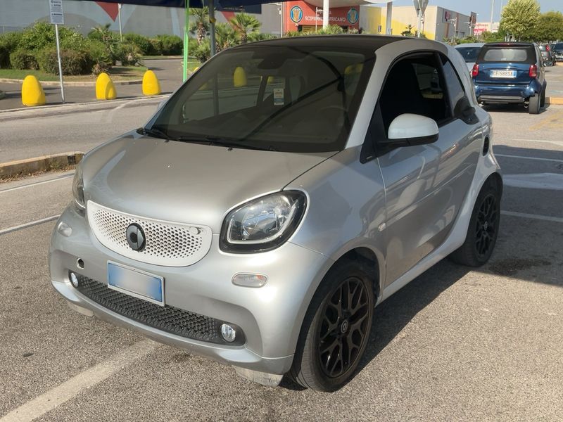 Smart fortwo 1.0 — 1/8