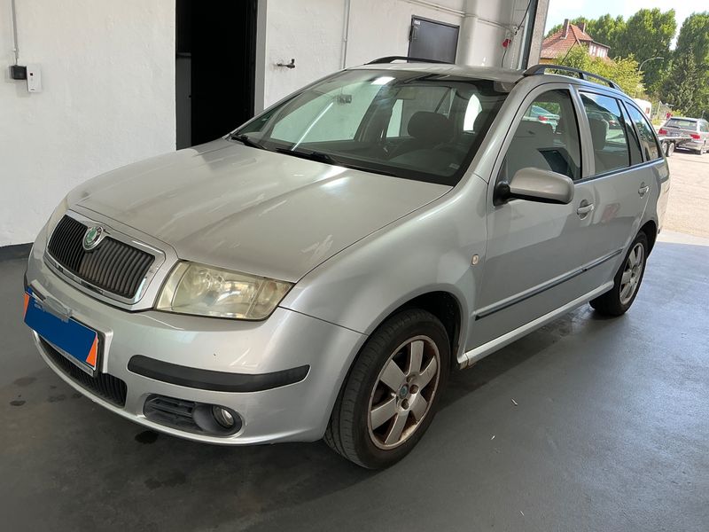 Skoda Fabia 1.4 — 1/8