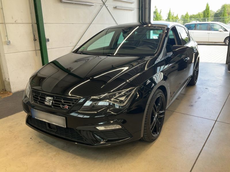Seat Leon 1.8 TSI — 1/8