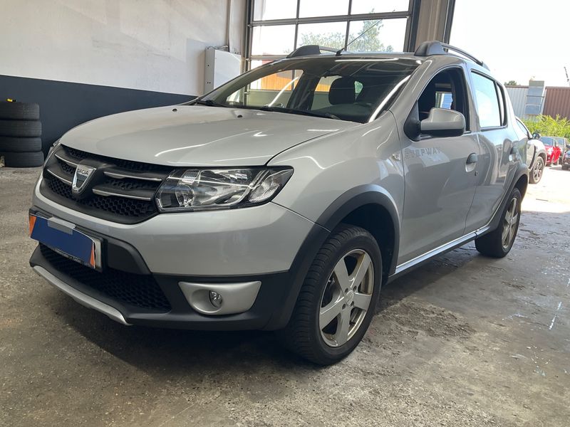 Dacia Sandero 0.9 TCe — 1/8