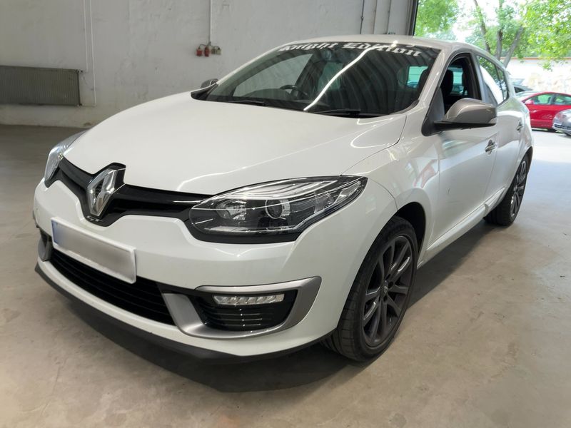 Renault Megane 1.6 — 1/8