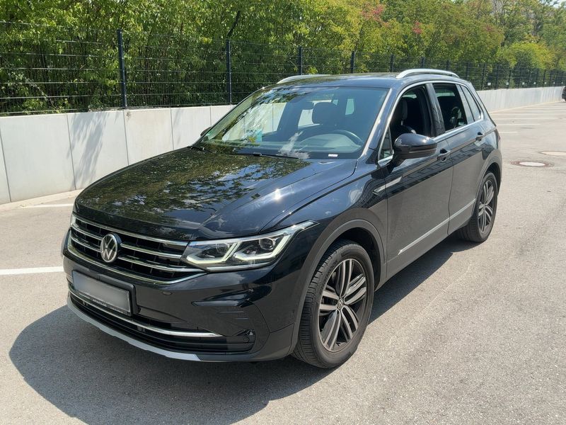 Volkswagen Tiguan 2.0 TDI — 1/8