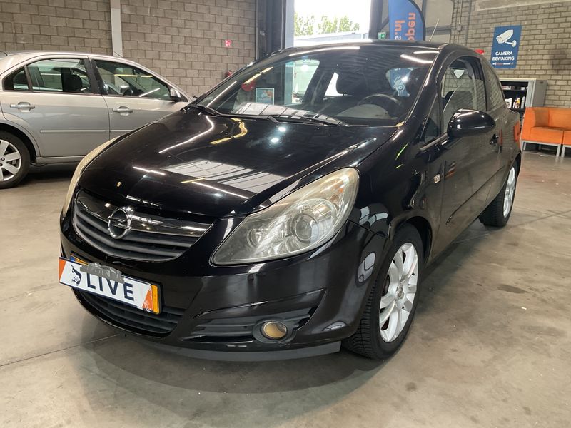 Opel Corsa 1.4 — 1/8