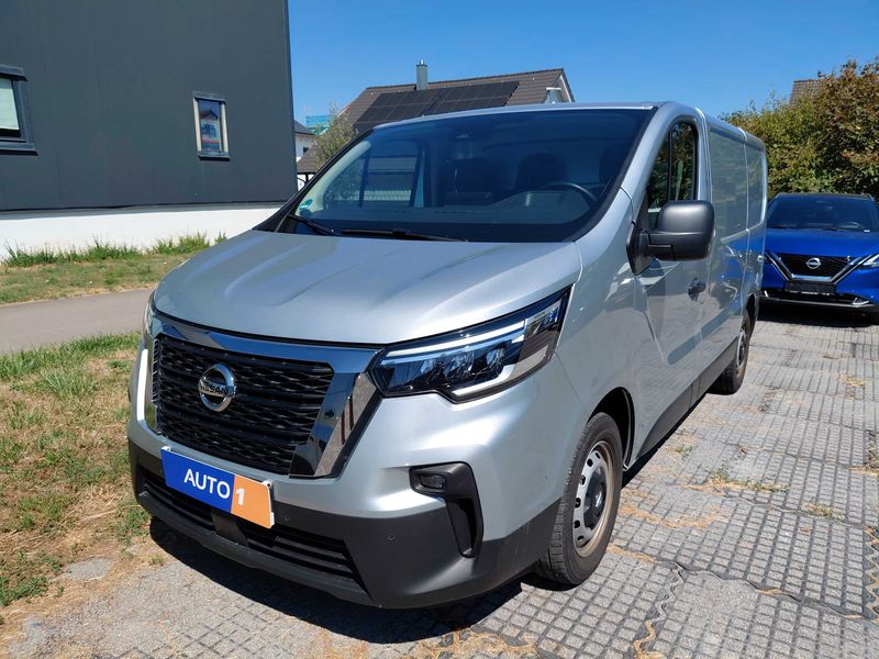 Nissan Primastar 2.0 dCi — 1/8