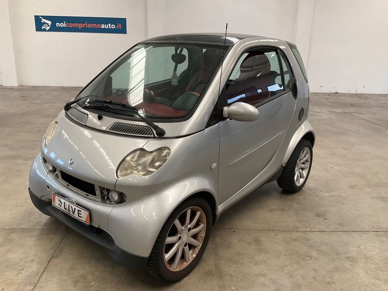 Smart fortwo 0.7 Turbo — 1/8